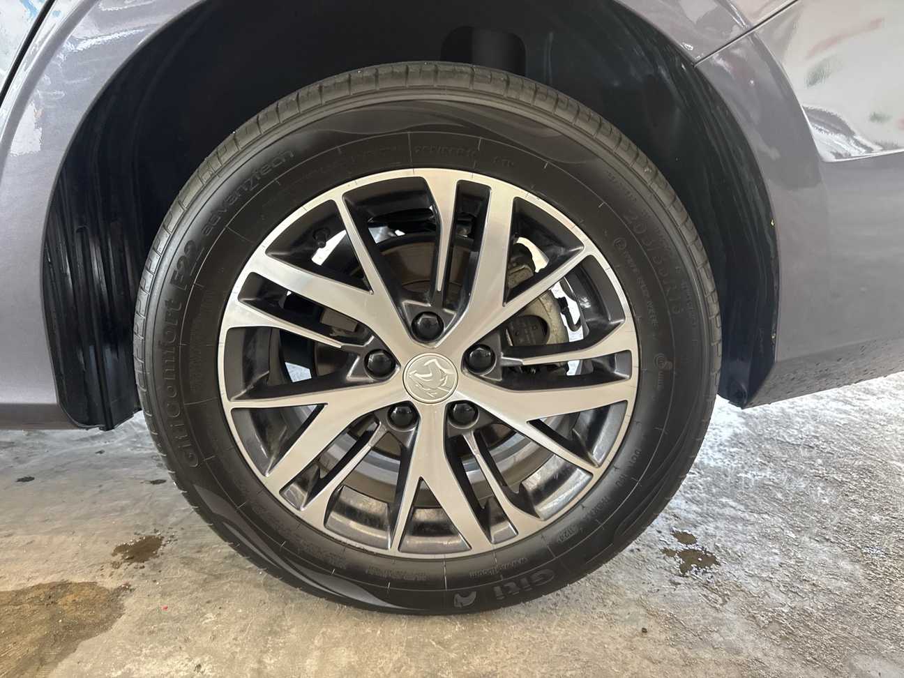 used 2024 Proton S70 Premium 1.5