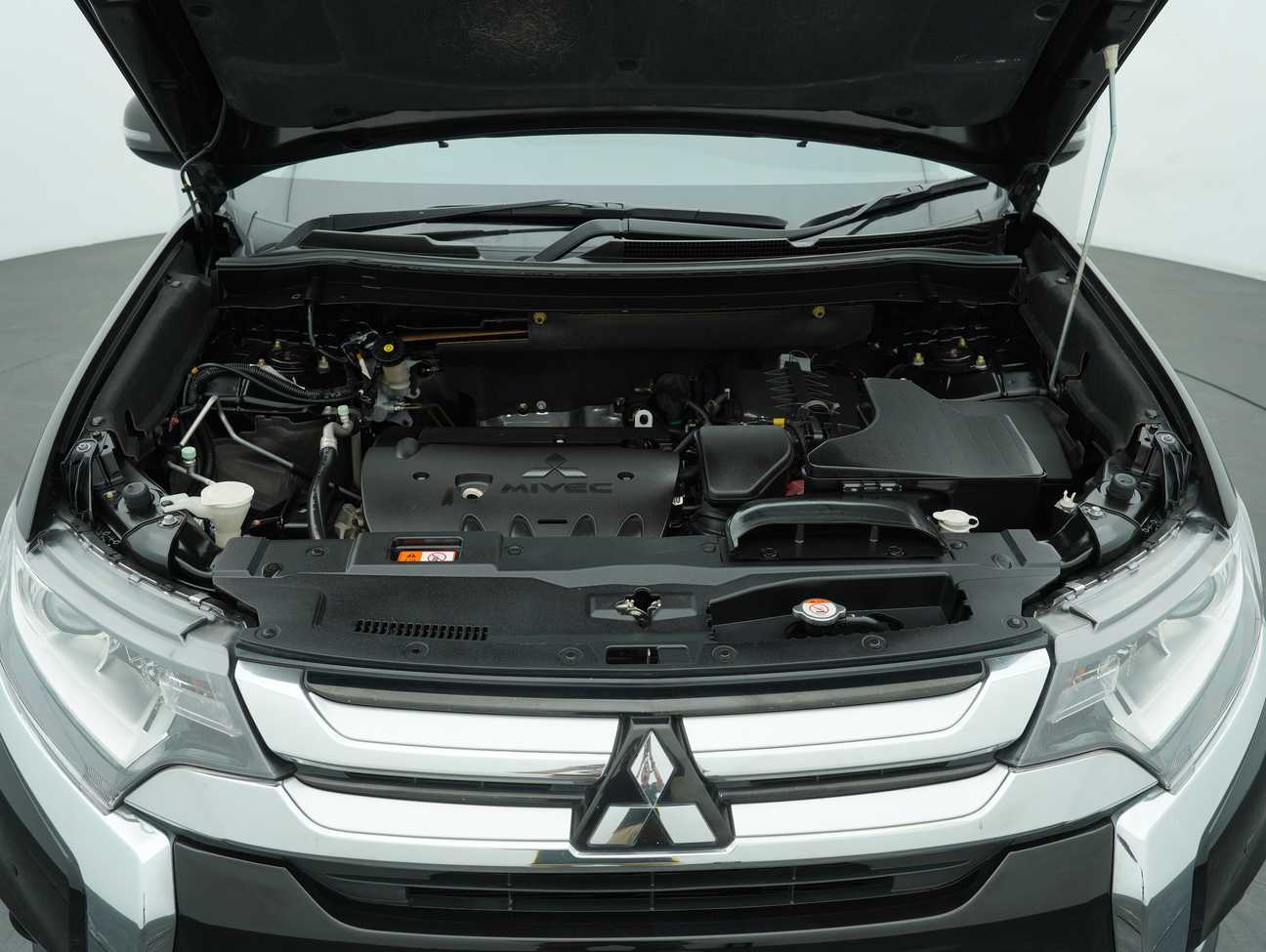 used 2017 Mitsubishi Outlander  2.0