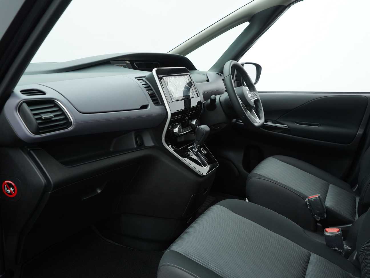terpakai 2025 Nissan Serena S-Hybrid High-Way Star 2.0