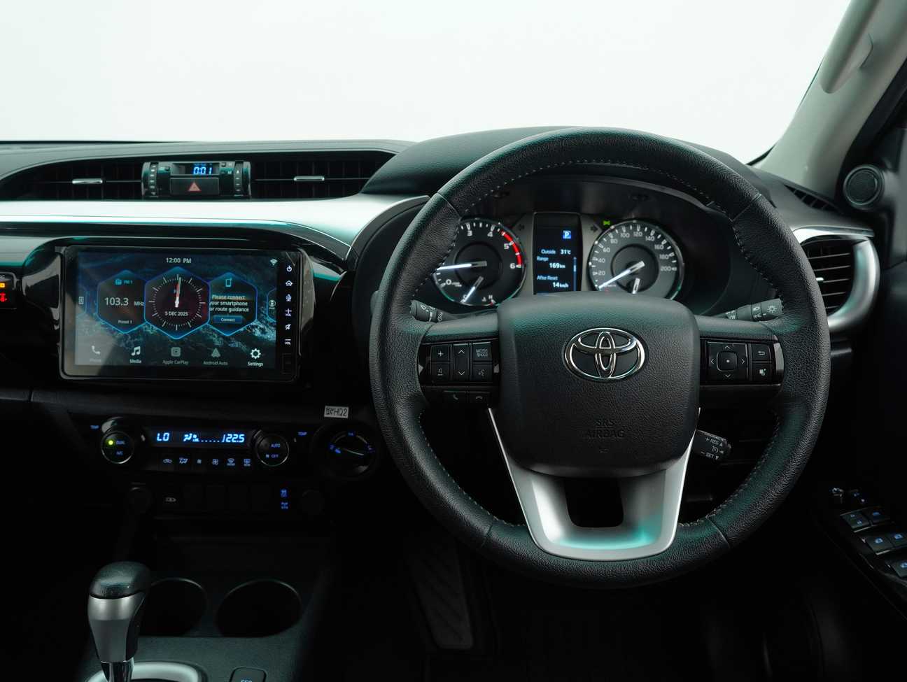 used 2023 Toyota Hilux V Dual Cab 2.4