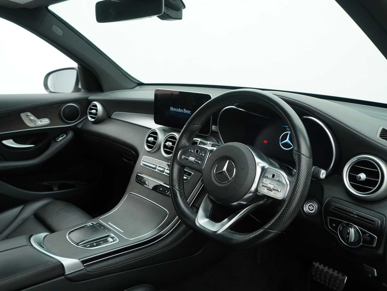 used 2020 Mercedes-Benz GLC200 AMG Line 2.0