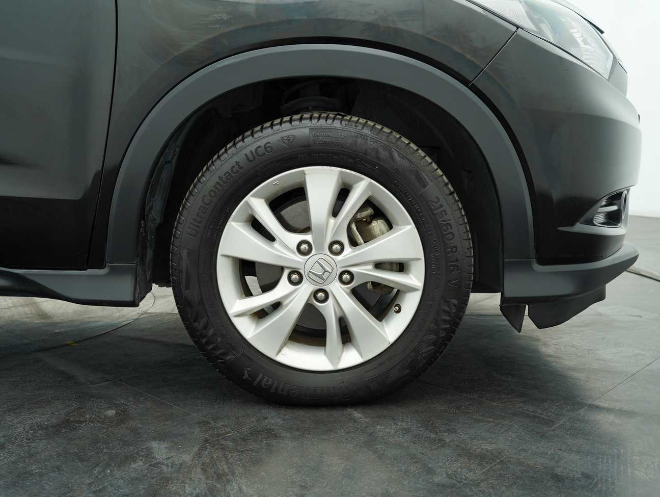 terpakai 2015 Honda HR-V i-VTEC E 1.8