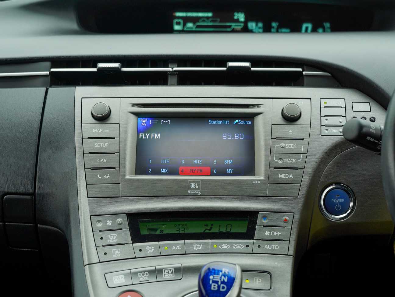 used 2012 Toyota PRIUS LUXURY (HYBRID) 1.8