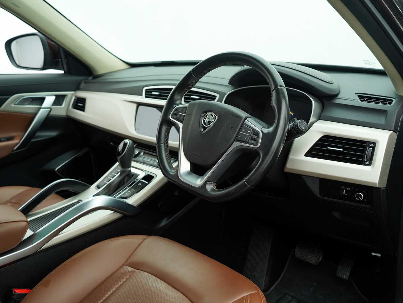 used 2019 Proton X70 Premium 1.8