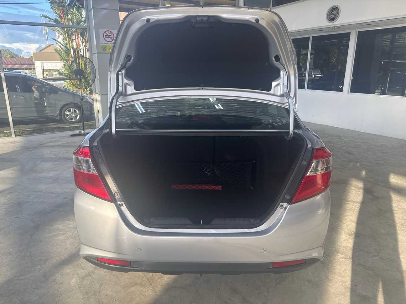 terpakai 2017 Perodua Bezza Advance 1.3