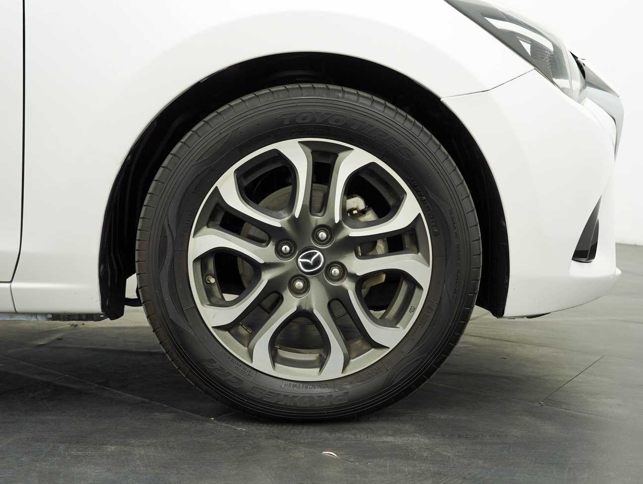 terpakai 2015 Mazda 2 SKYACTIV-G 1.5