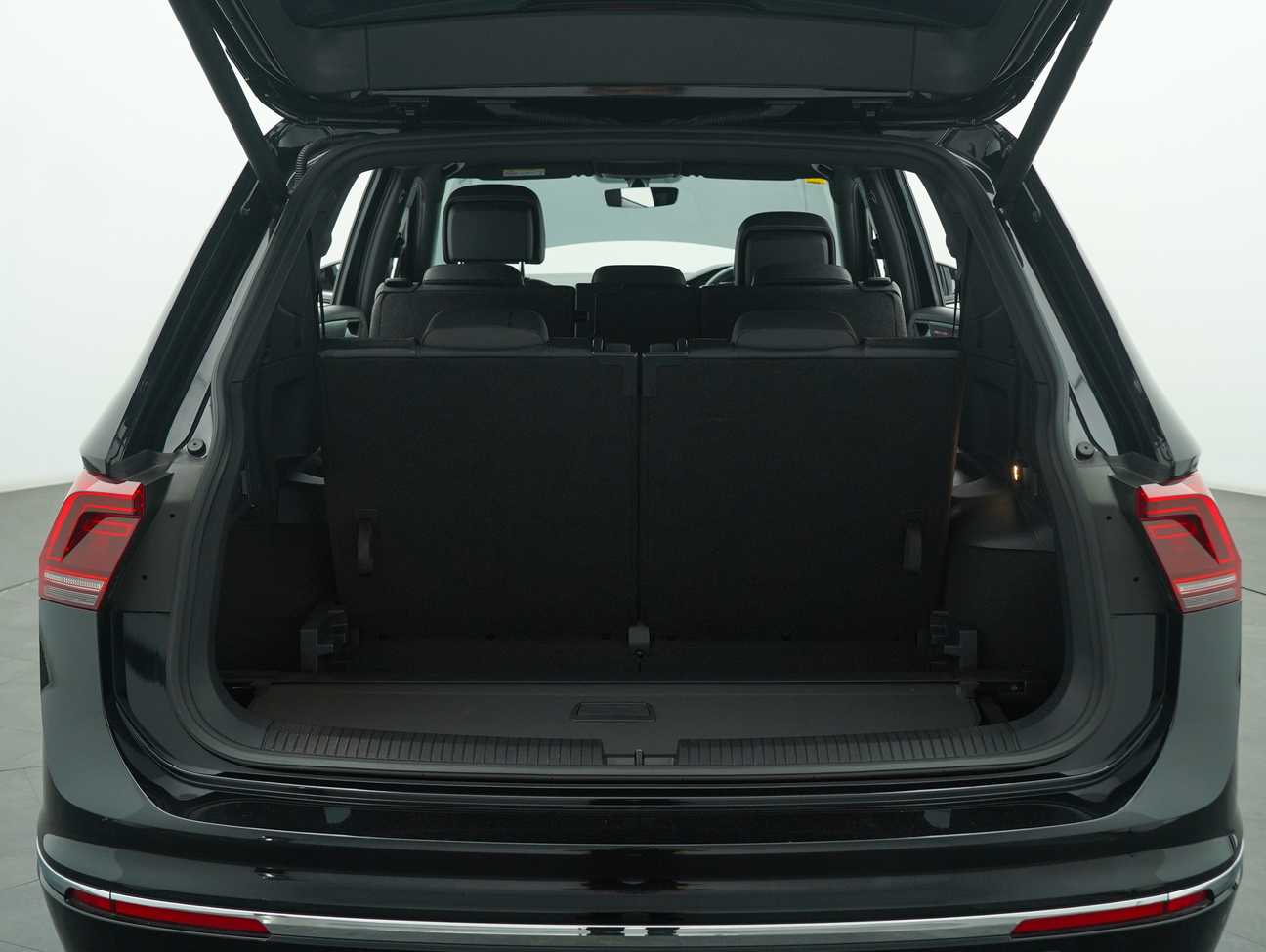 used 2021 Volkswagen Tiguan Allspace R-Line 4MOTION 2.0