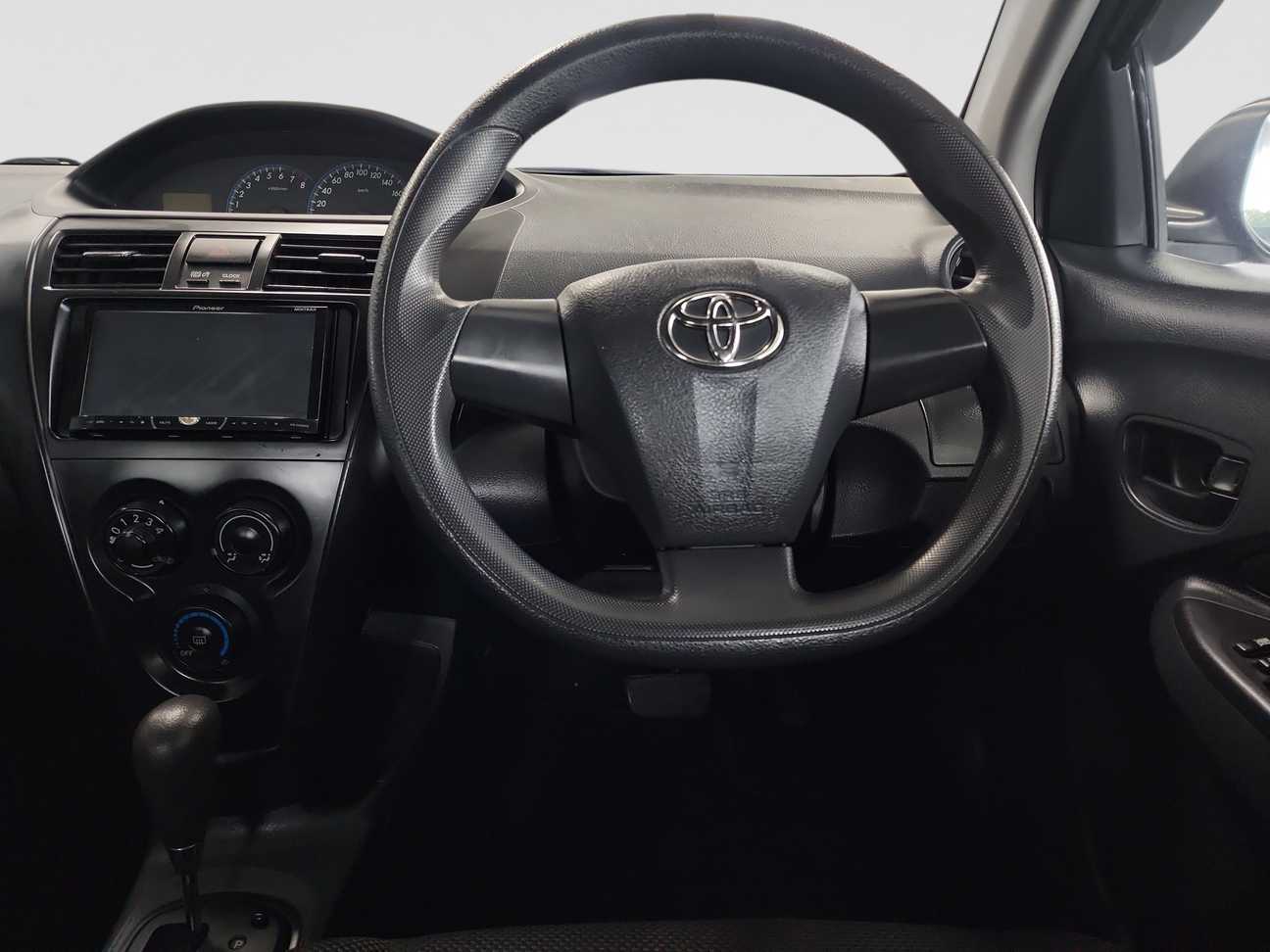 terpakai 2013 Toyota Vios J 1.5