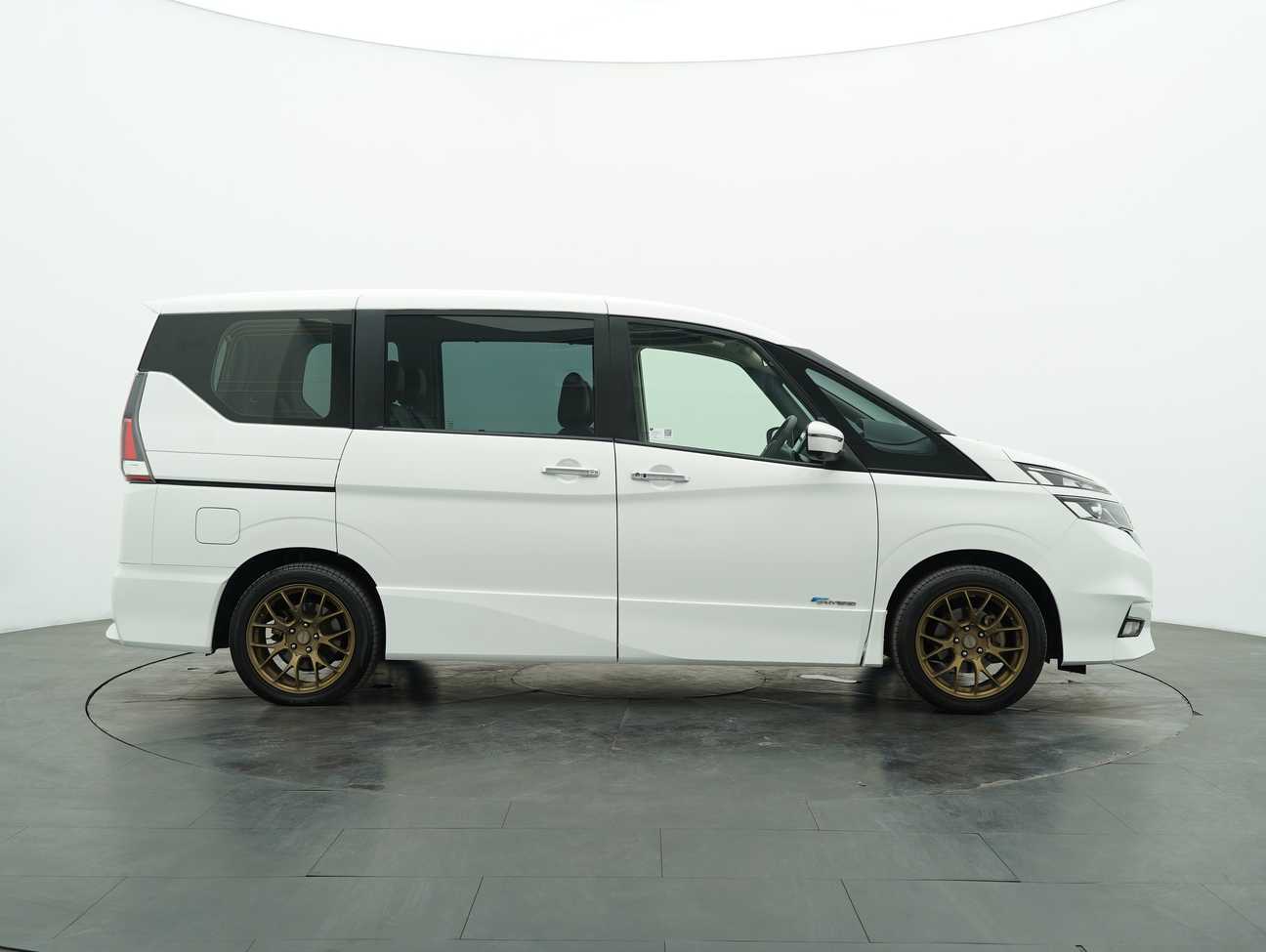 terpakai 2019 Nissan Serena S-Hybrid High-Way Star 2.0