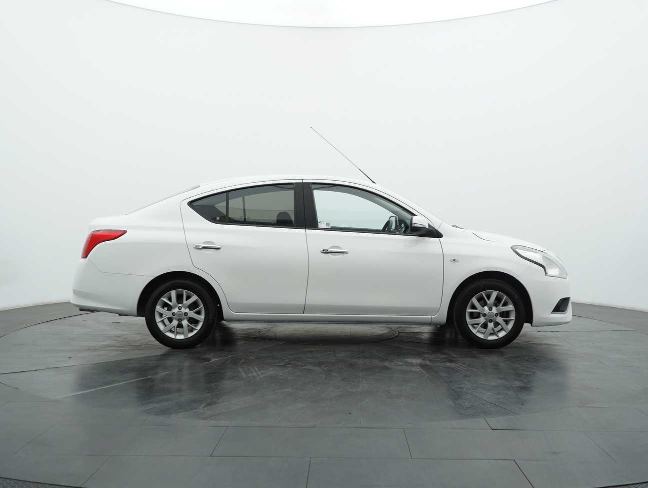 terpakai 2019 Nissan Almera VL 1.5