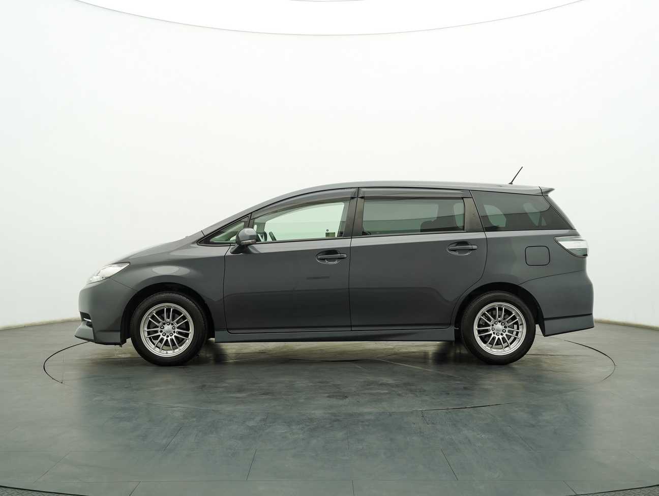 used 2016 Toyota Wish X 1.8