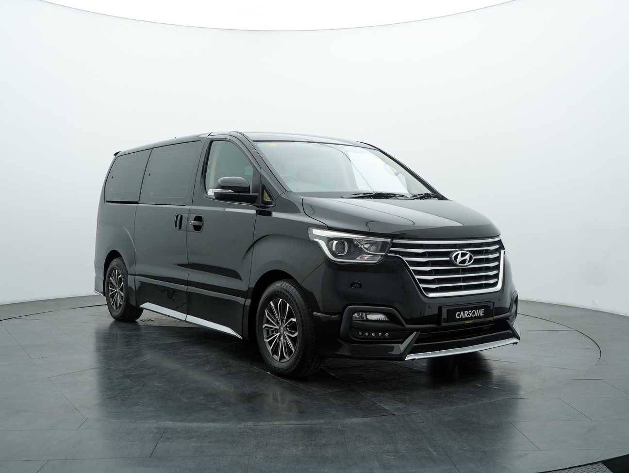 used 2021 Hyundai Grand Starex Executive Plus 2.5