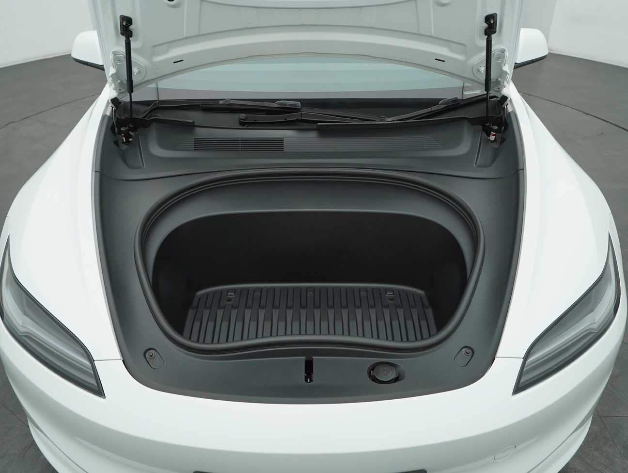 used 2023 Tesla Model 3 Standard Range 