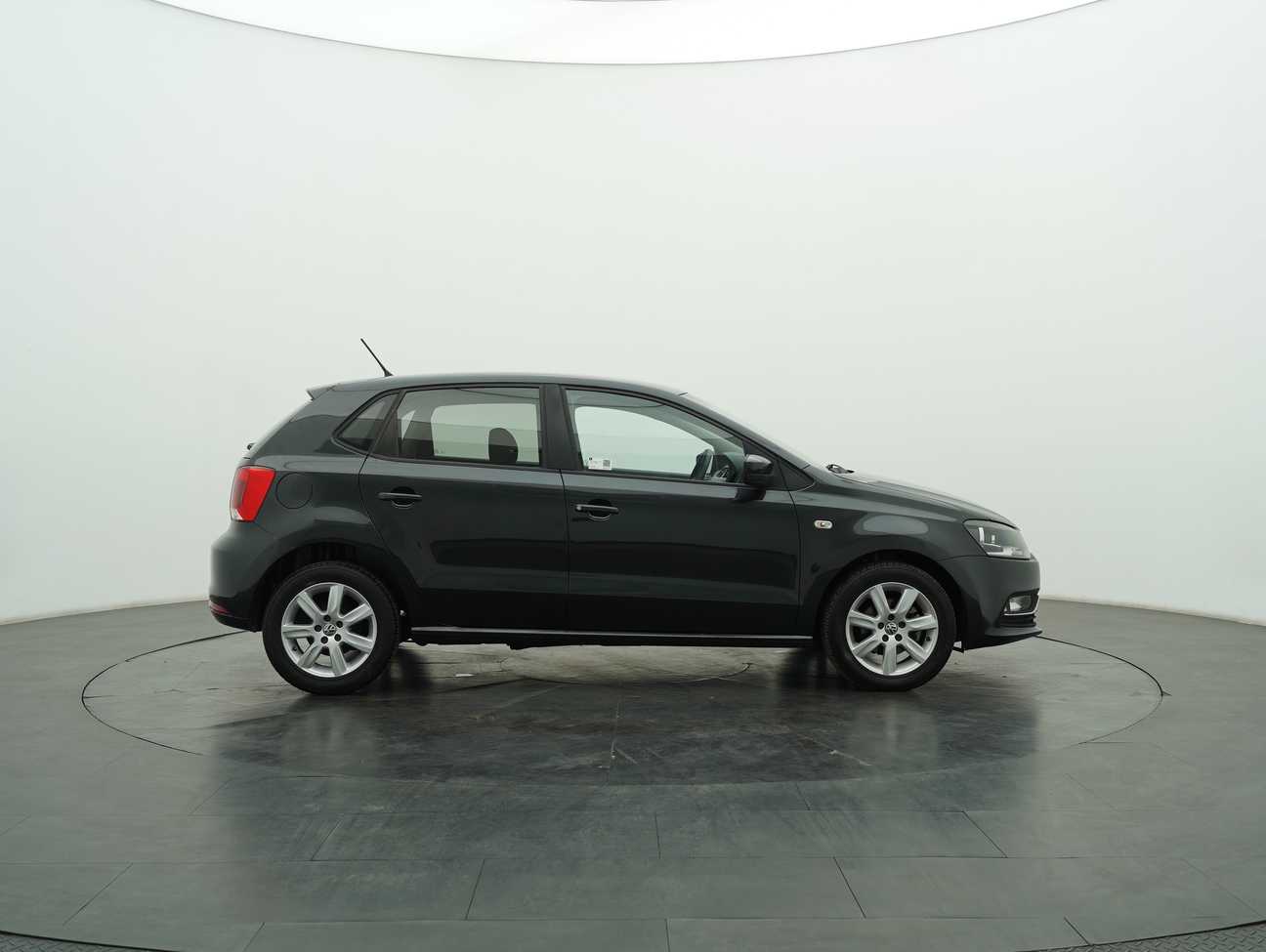used 2017 Volkswagen Polo  1.6