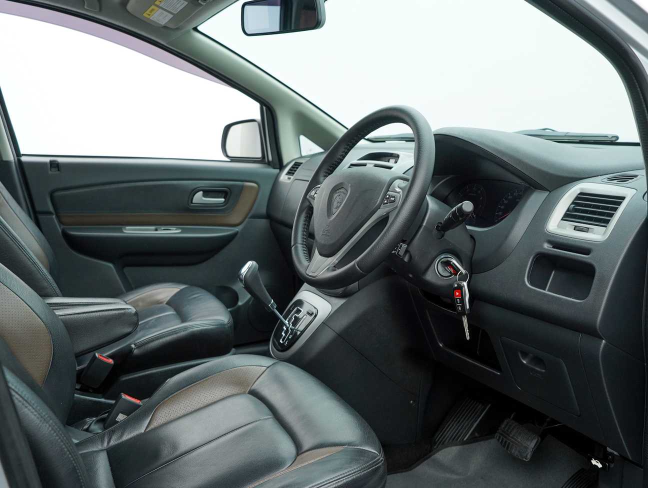 used 2013 Proton Exora Bold CFE Premium 1.6