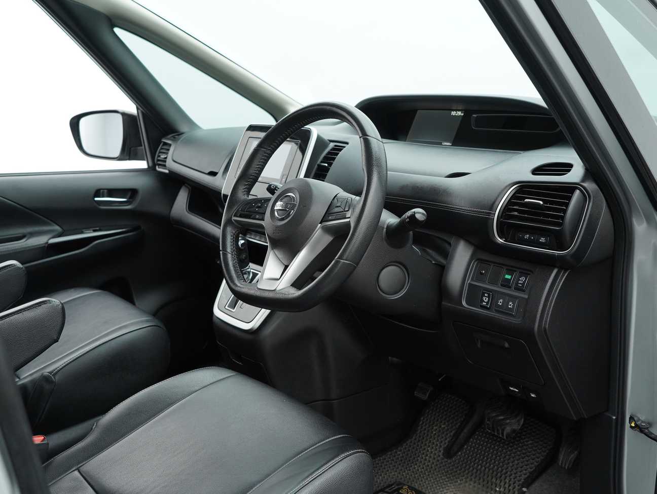 terpakai 2019 Nissan Serena S-Hybrid High-Way Star Premium 2.0