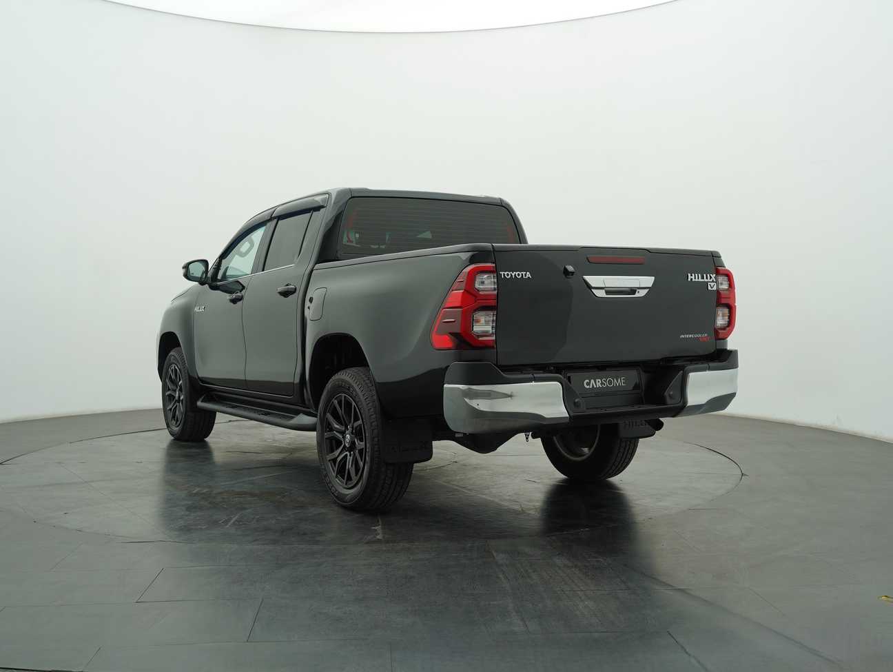 used 2023 Toyota Hilux V Dual Cab 2.4