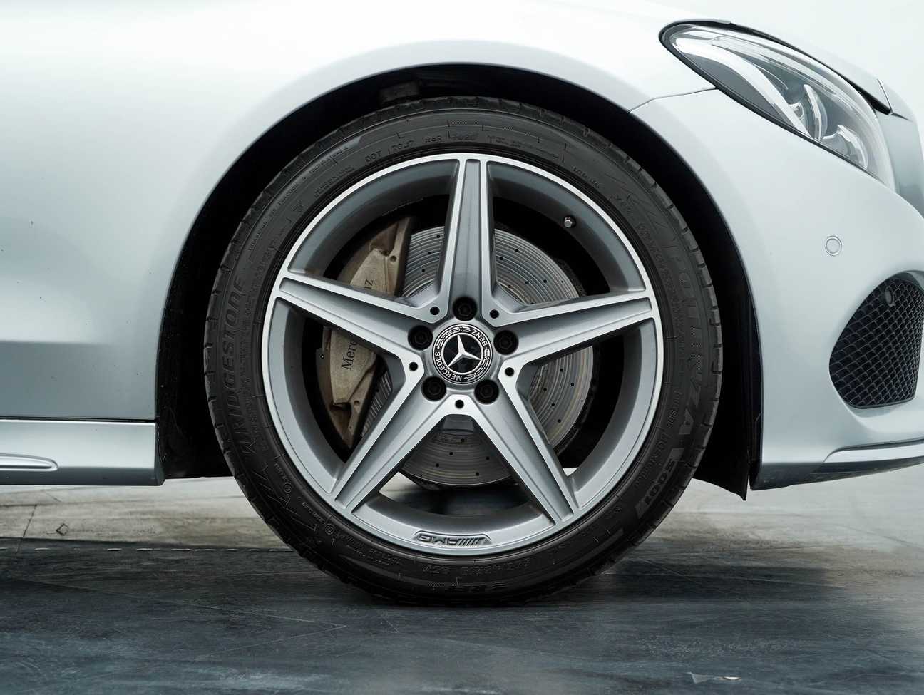 terpakai 2018 Mercedes-Benz C250 AMG Line 2.0