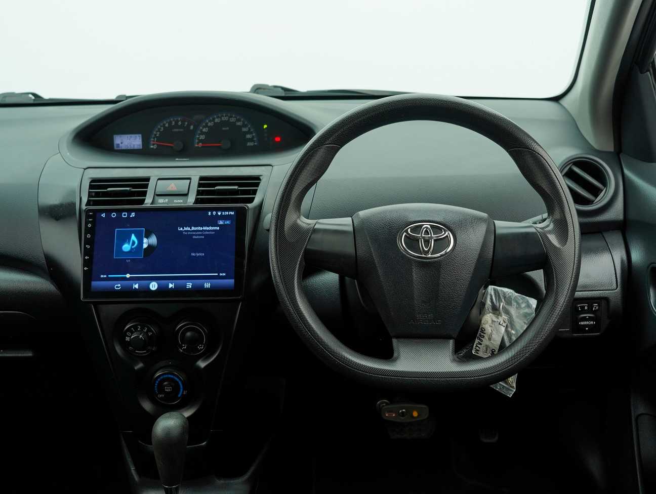 terpakai 2013 Toyota Vios J 1.5