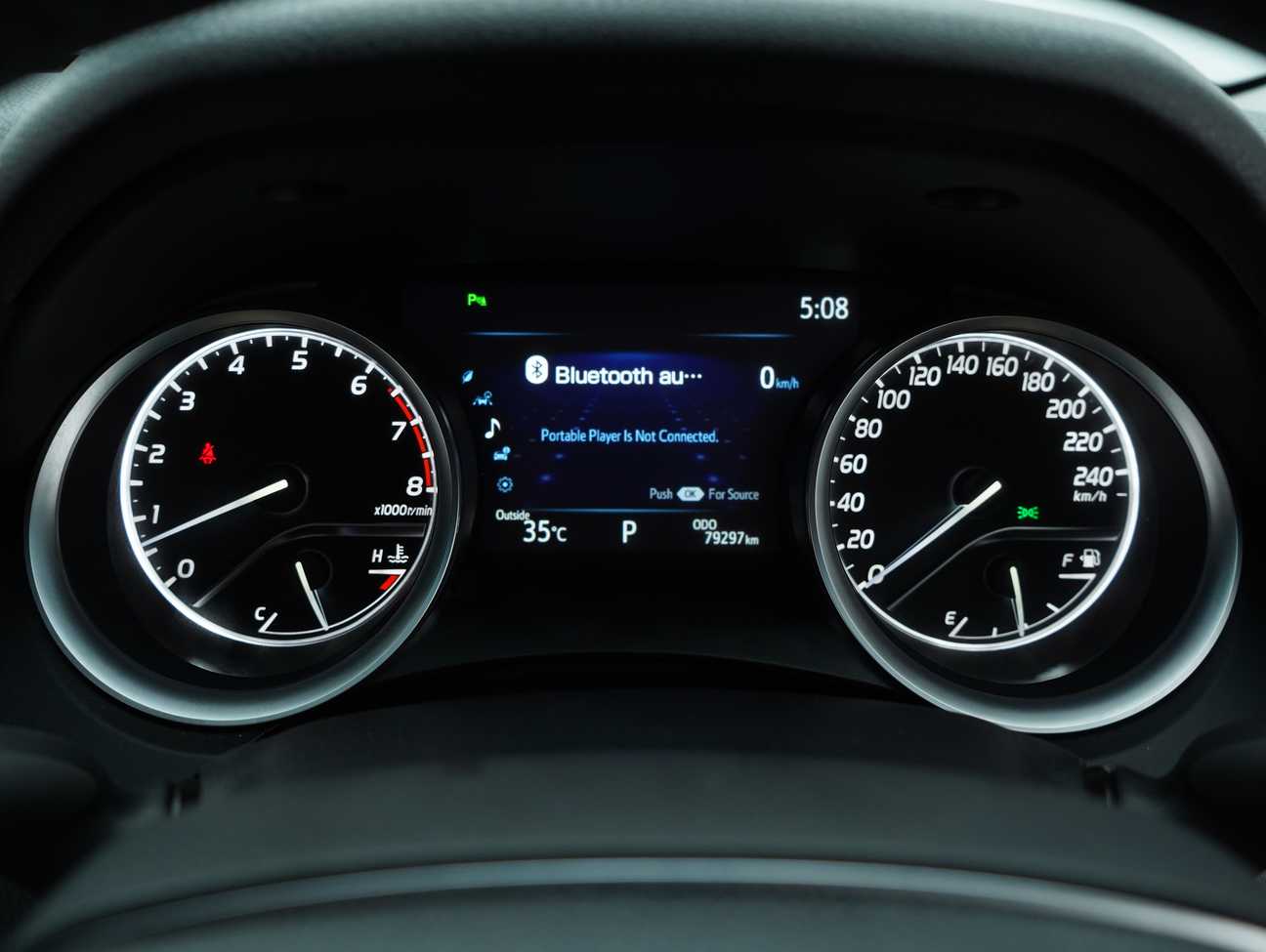 used 2019 Toyota Camry V 2.5