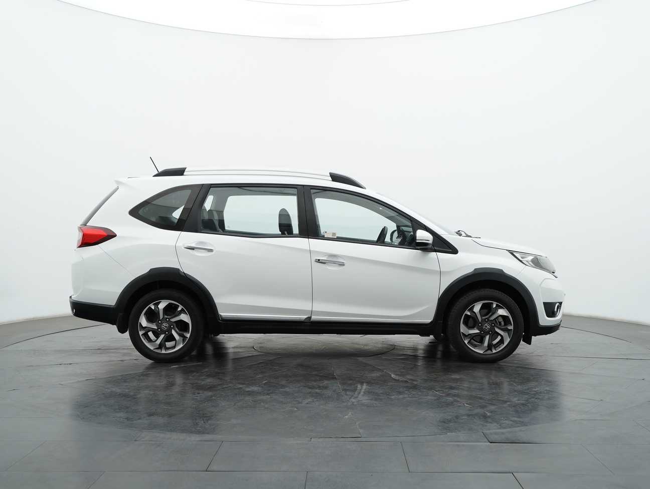 used 2018 Honda BR-V V 1.5