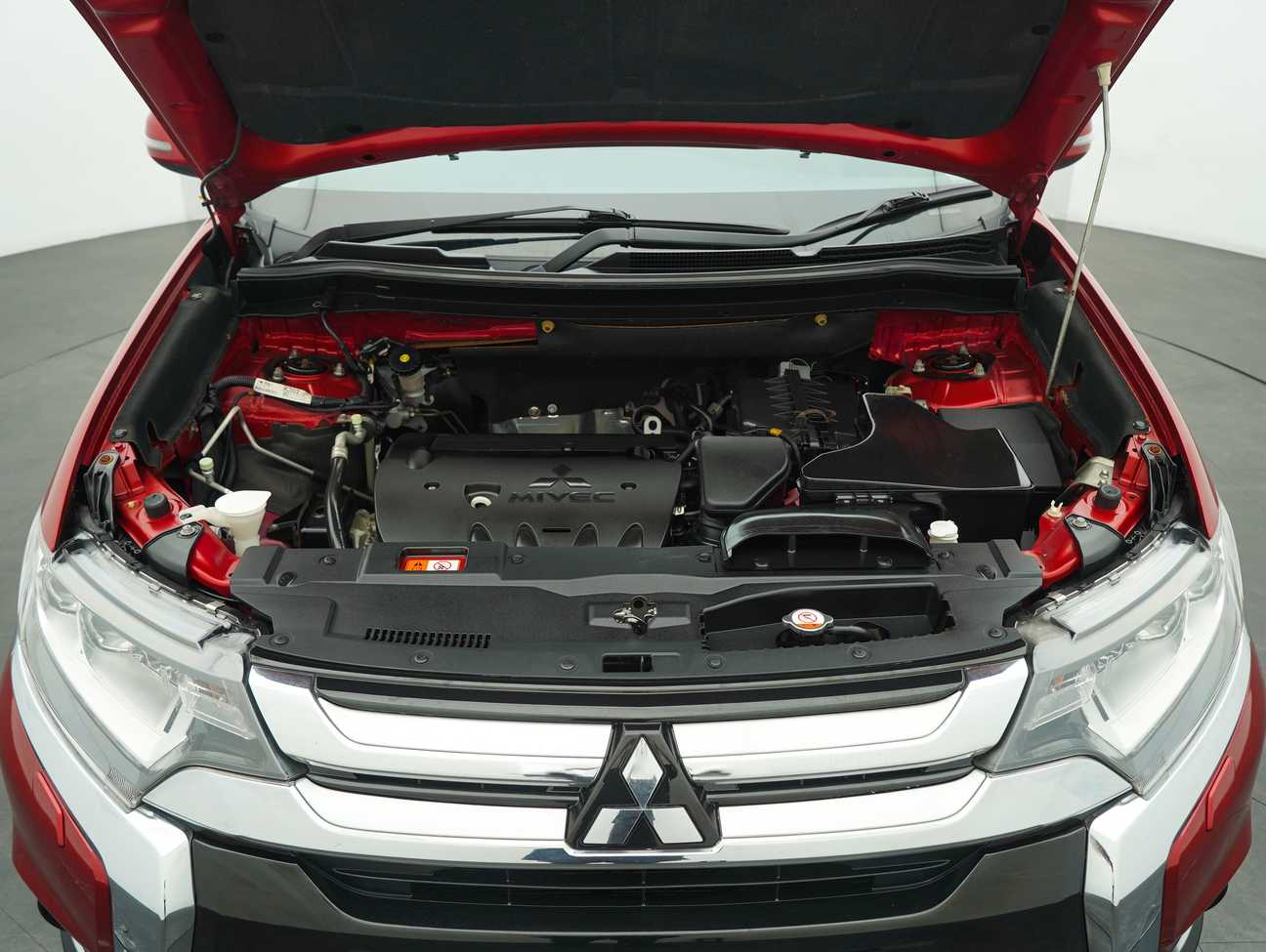 terpakai 2016 Mitsubishi Outlander  2.4