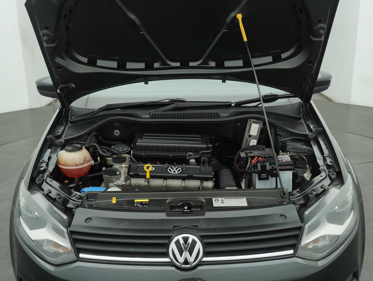 used 2017 Volkswagen Polo  1.6