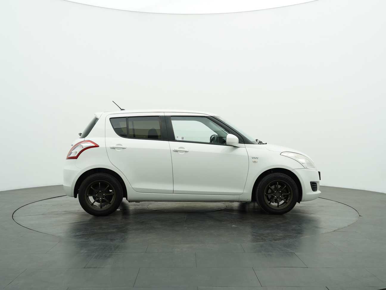 used 2013 Suzuki Swift GL 1.4