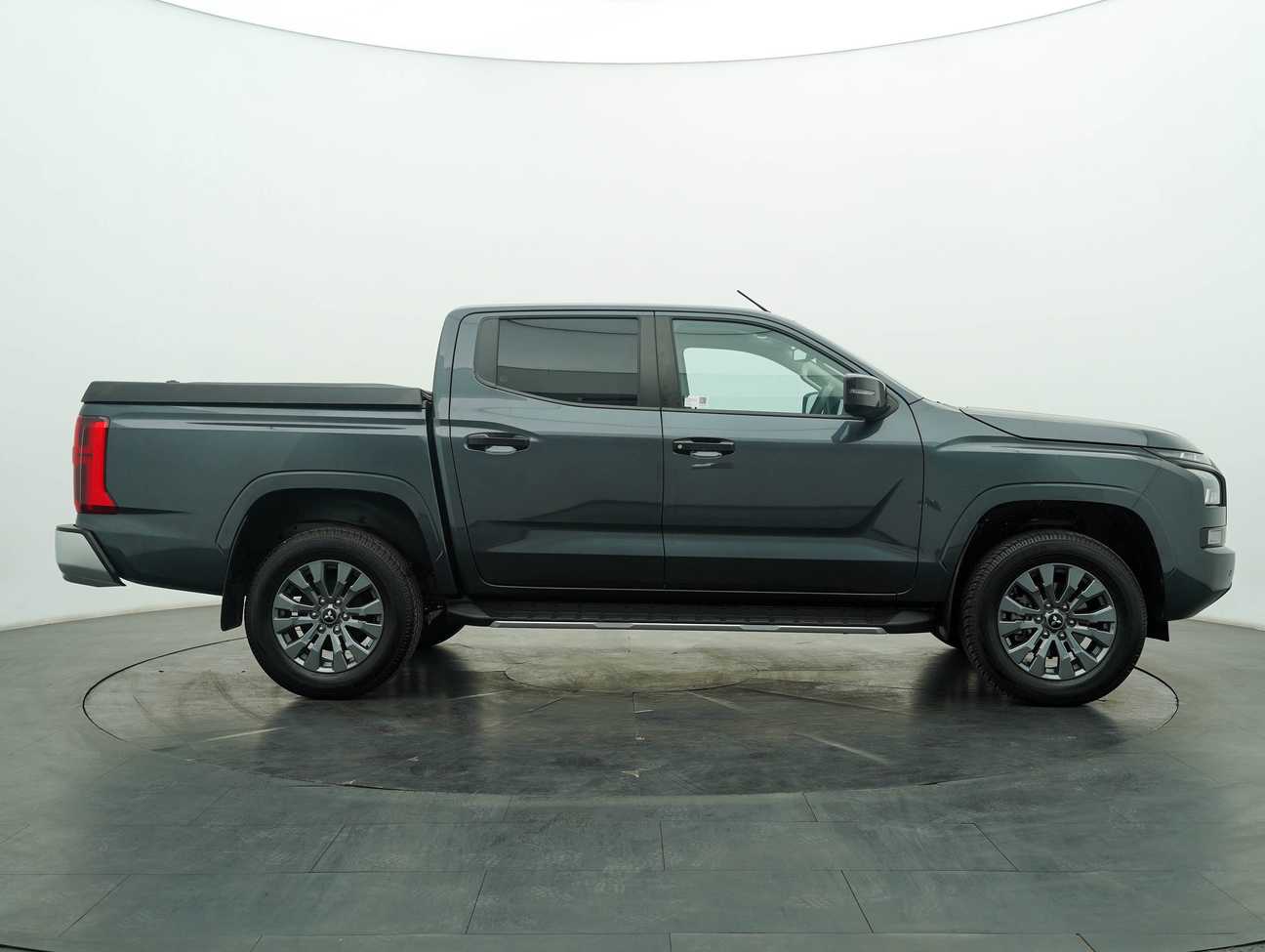 used 2024 Mitsubishi Triton Premium Dual Cab 4X4 2.4