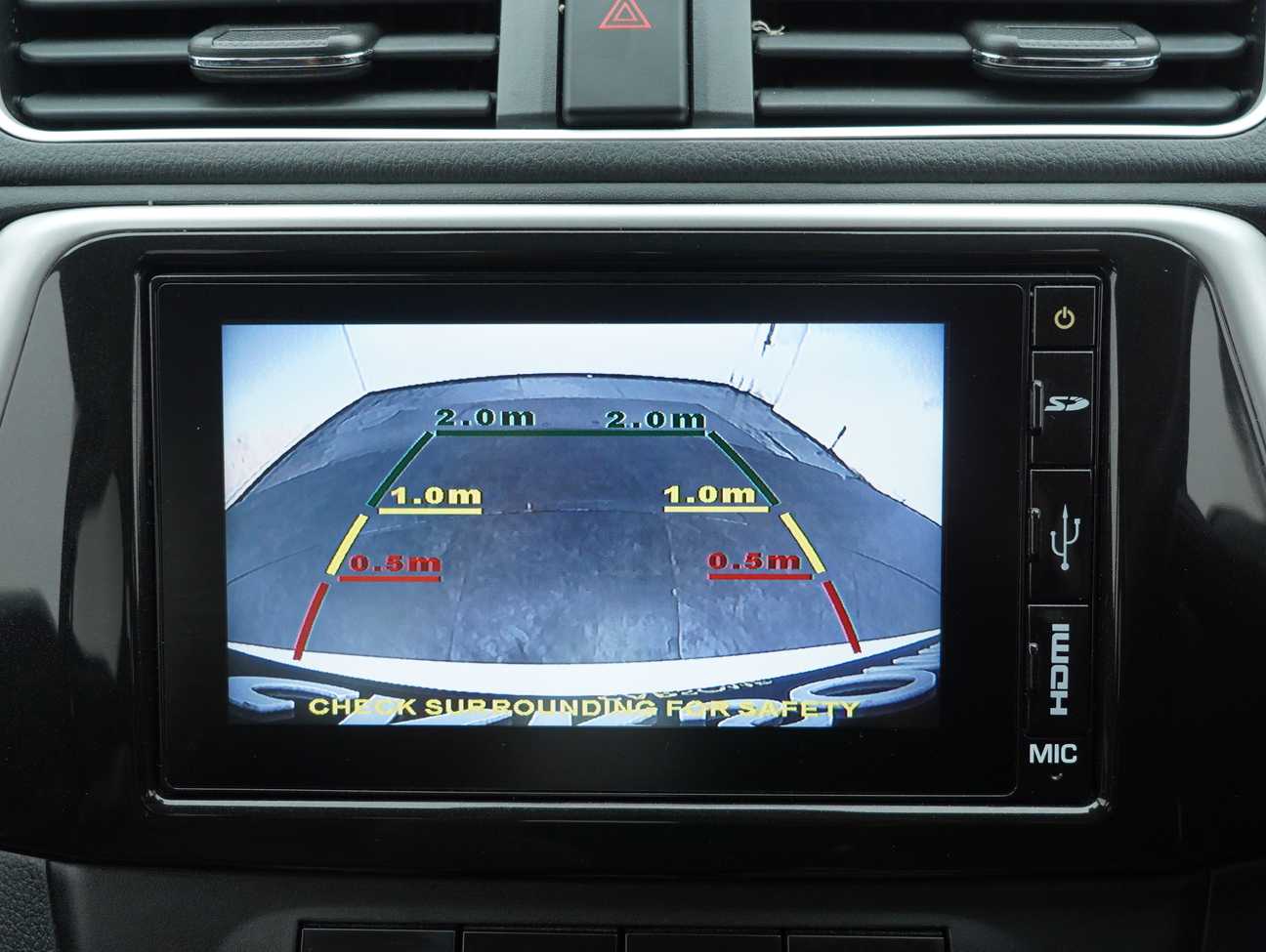 terpakai 2020 Perodua Bezza Advance 1.3