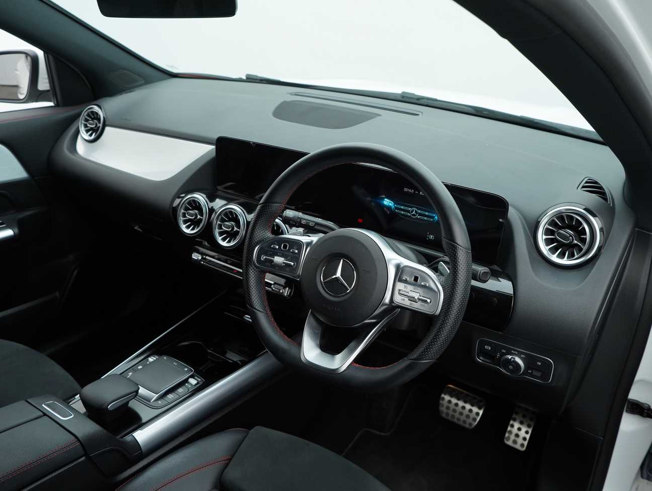 used 2022 Mercedes-Benz GLA250 AMG Line 2.0