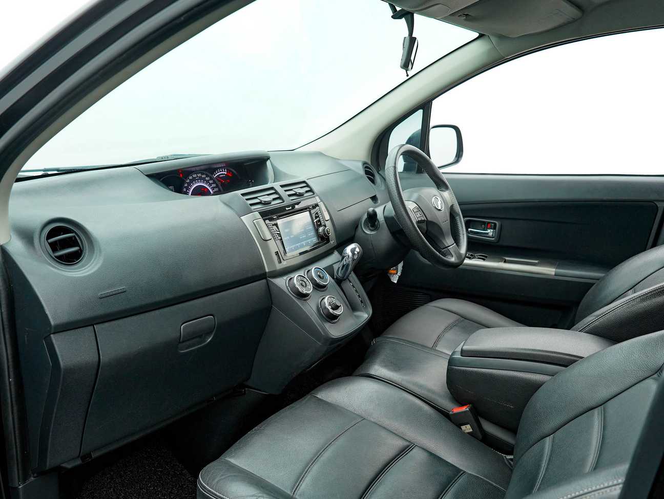 terpakai 2015 Perodua Alza Advance 1.5