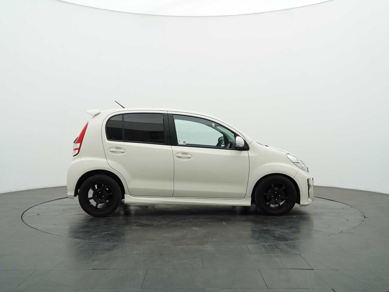 terpakai 2014 Perodua Myvi XT EZi 1.3