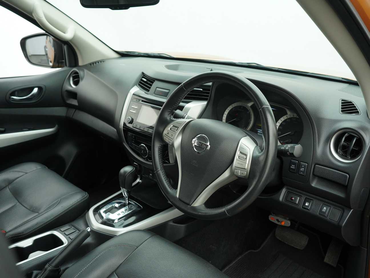 used 2019 Nissan Navara NP300 VL Dual Cab 2.5