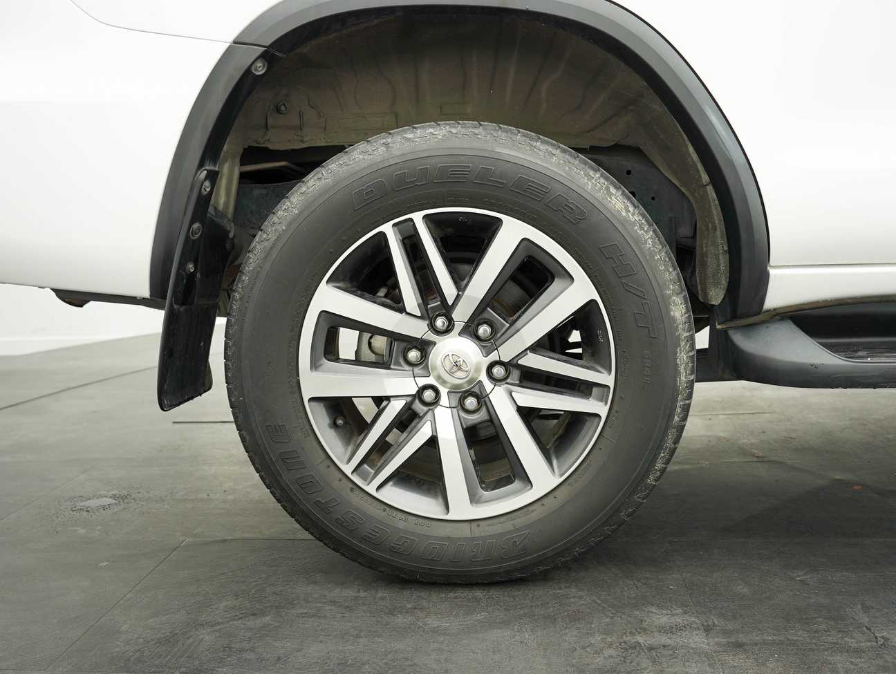 used 2018 Toyota FORTUNER 4X4 2.7