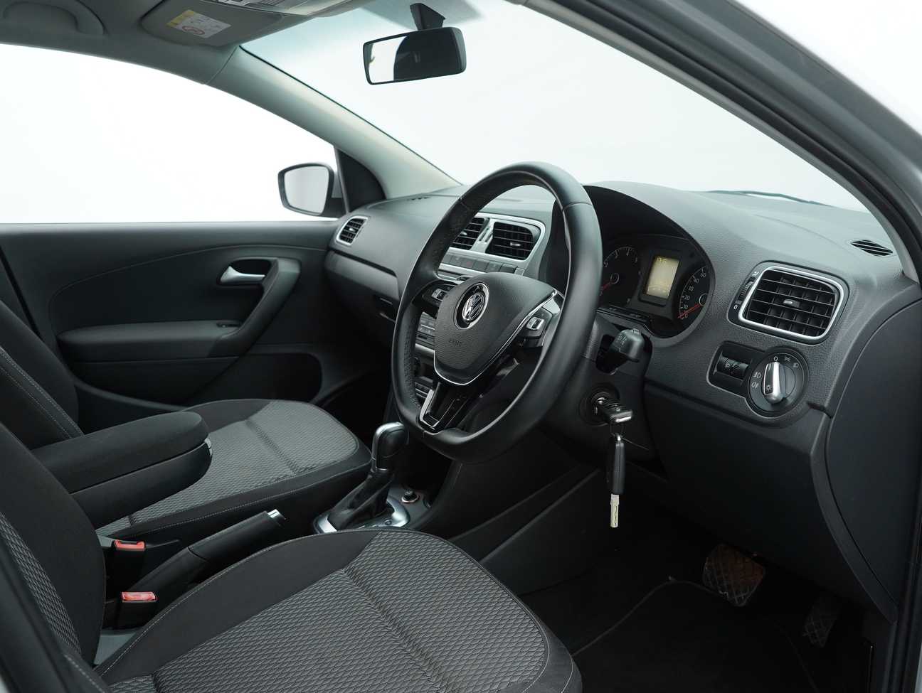 used 2016 Volkswagen Vento TSI Highline 1.2