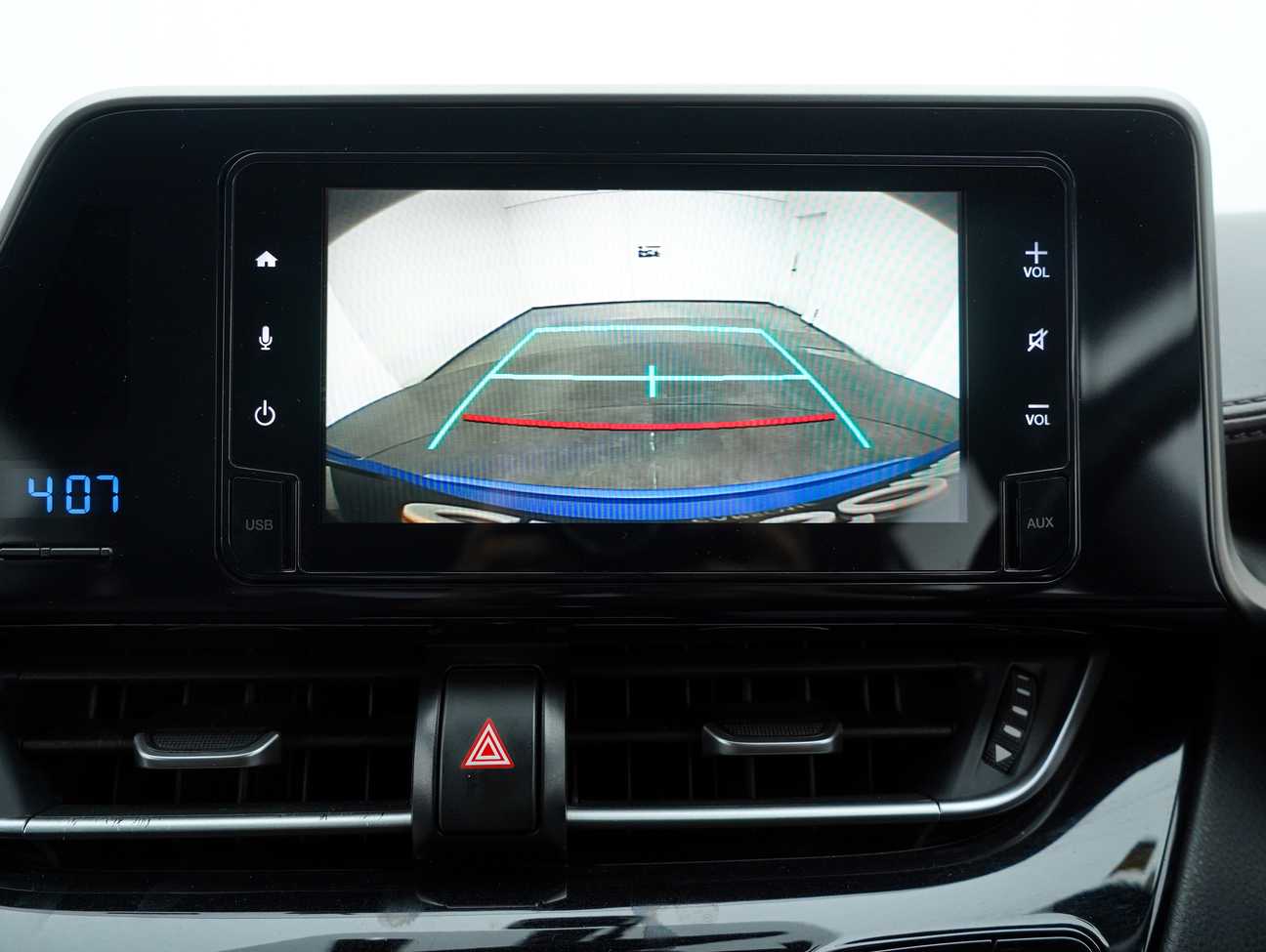 used 2019 Toyota C-HR  1.8