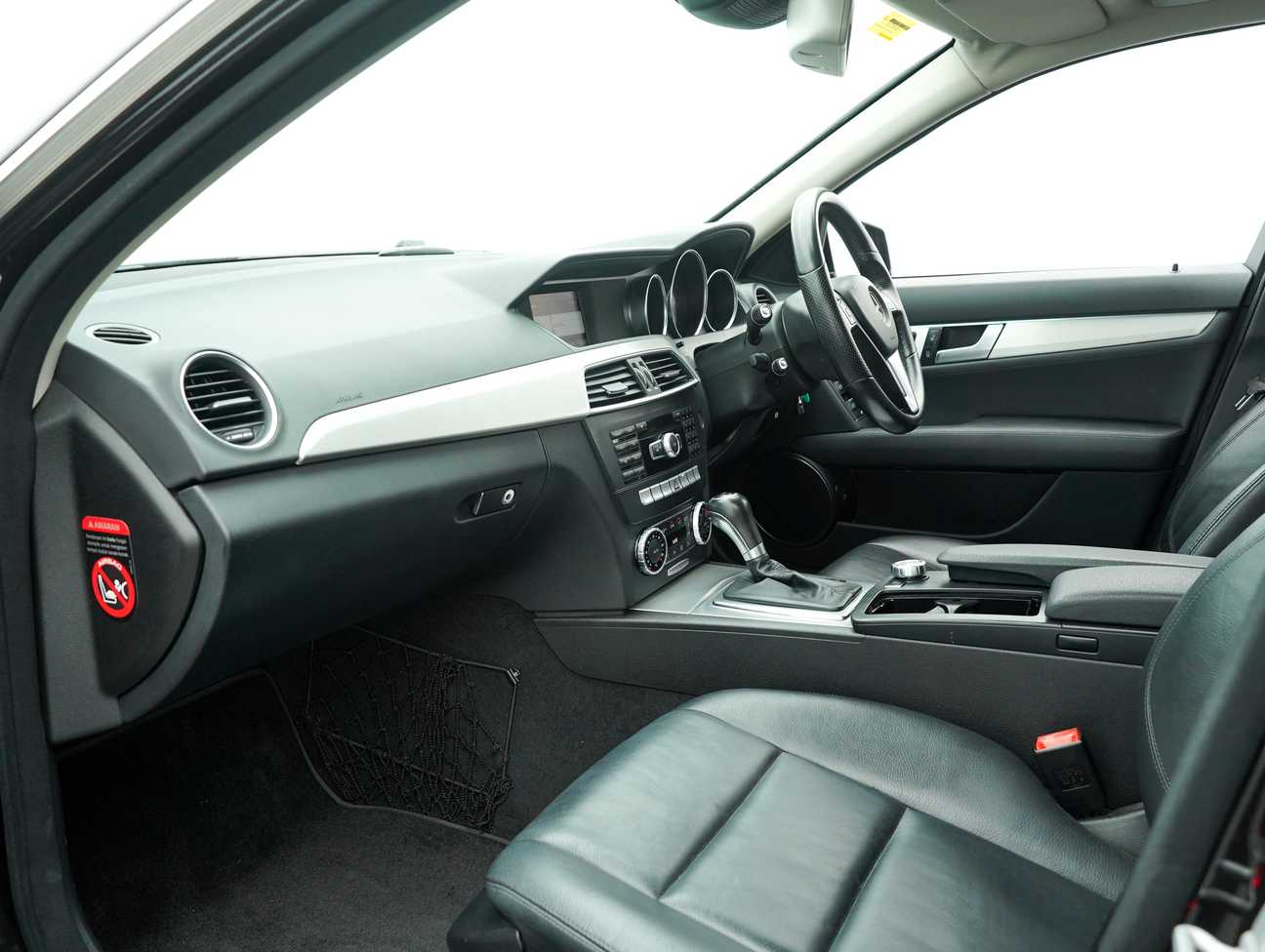 terpakai 2013 Mercedes-Benz C 200 CGI 1.8