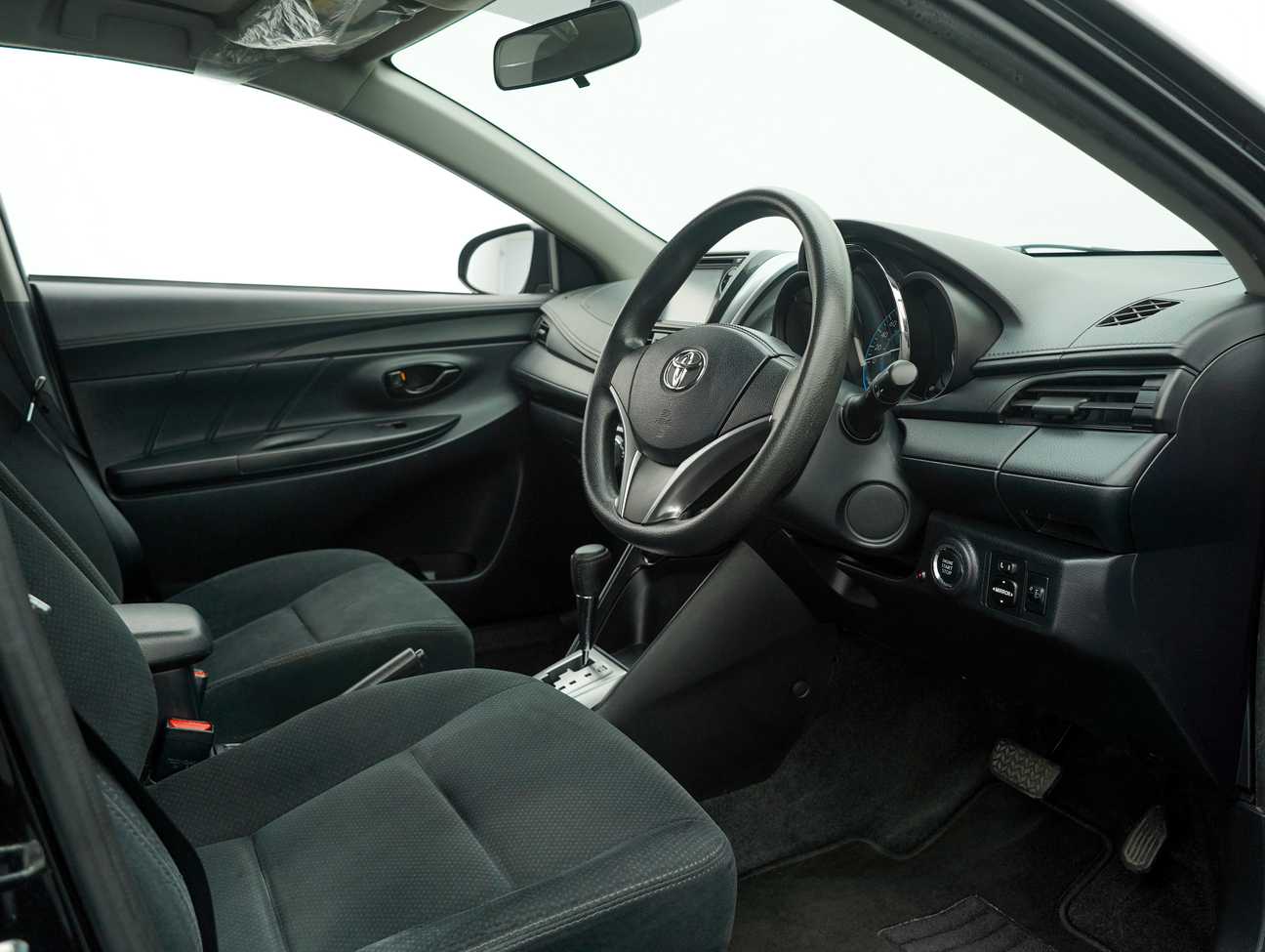 terpakai 2015 Toyota Vios J 1.5