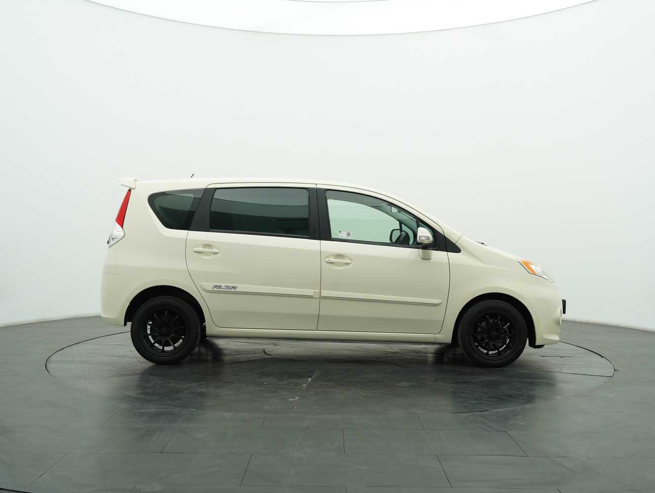 terpakai 2011 Perodua Alza EZi 1.5