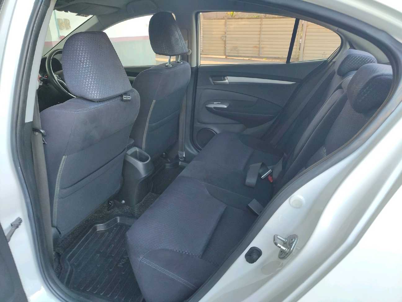 used 2010 Honda City E 1.5