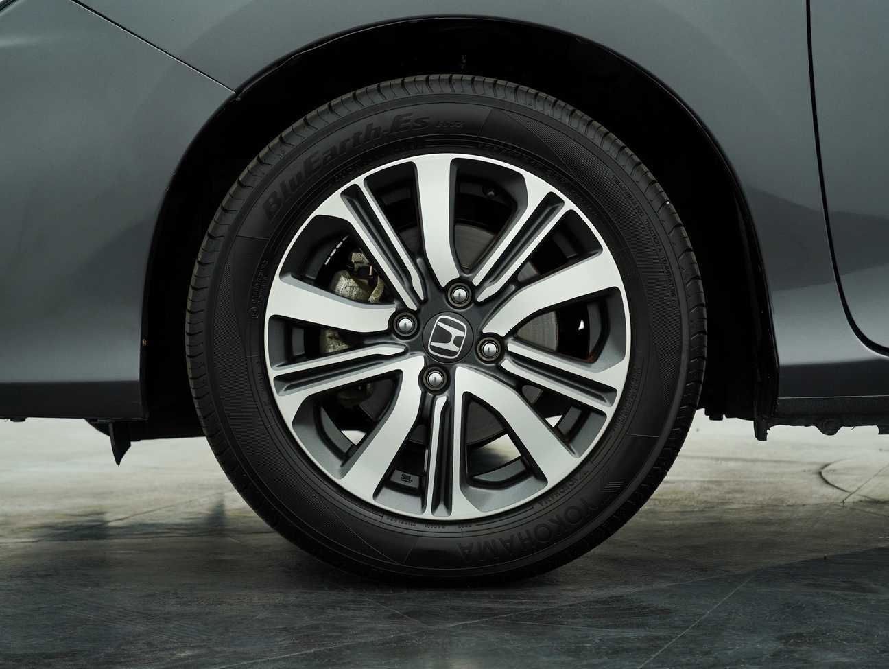 terpakai 2020 Honda City E 1.5