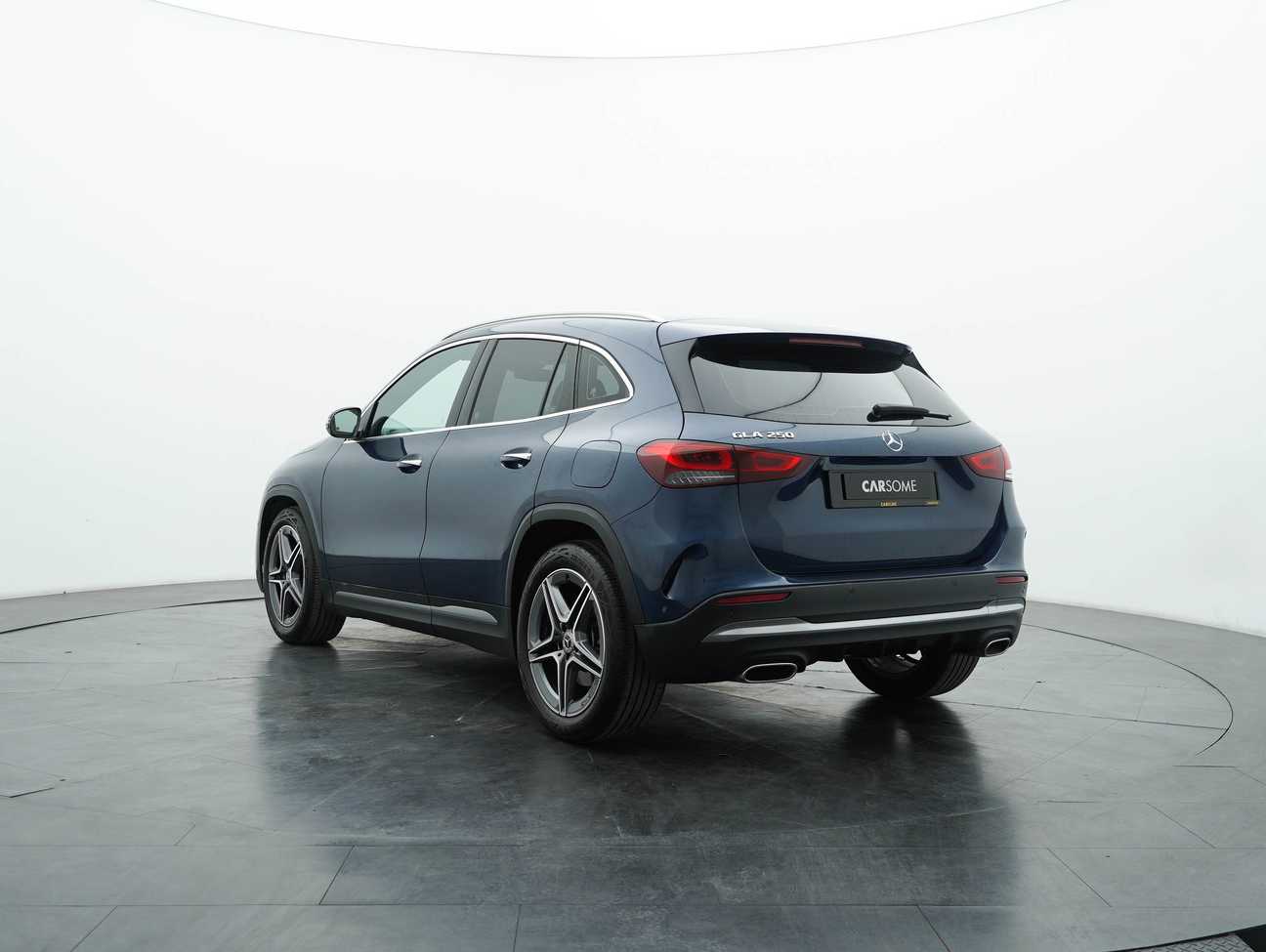 terpakai 2023 Mercedes-Benz GLA250 AMG Line 2.0