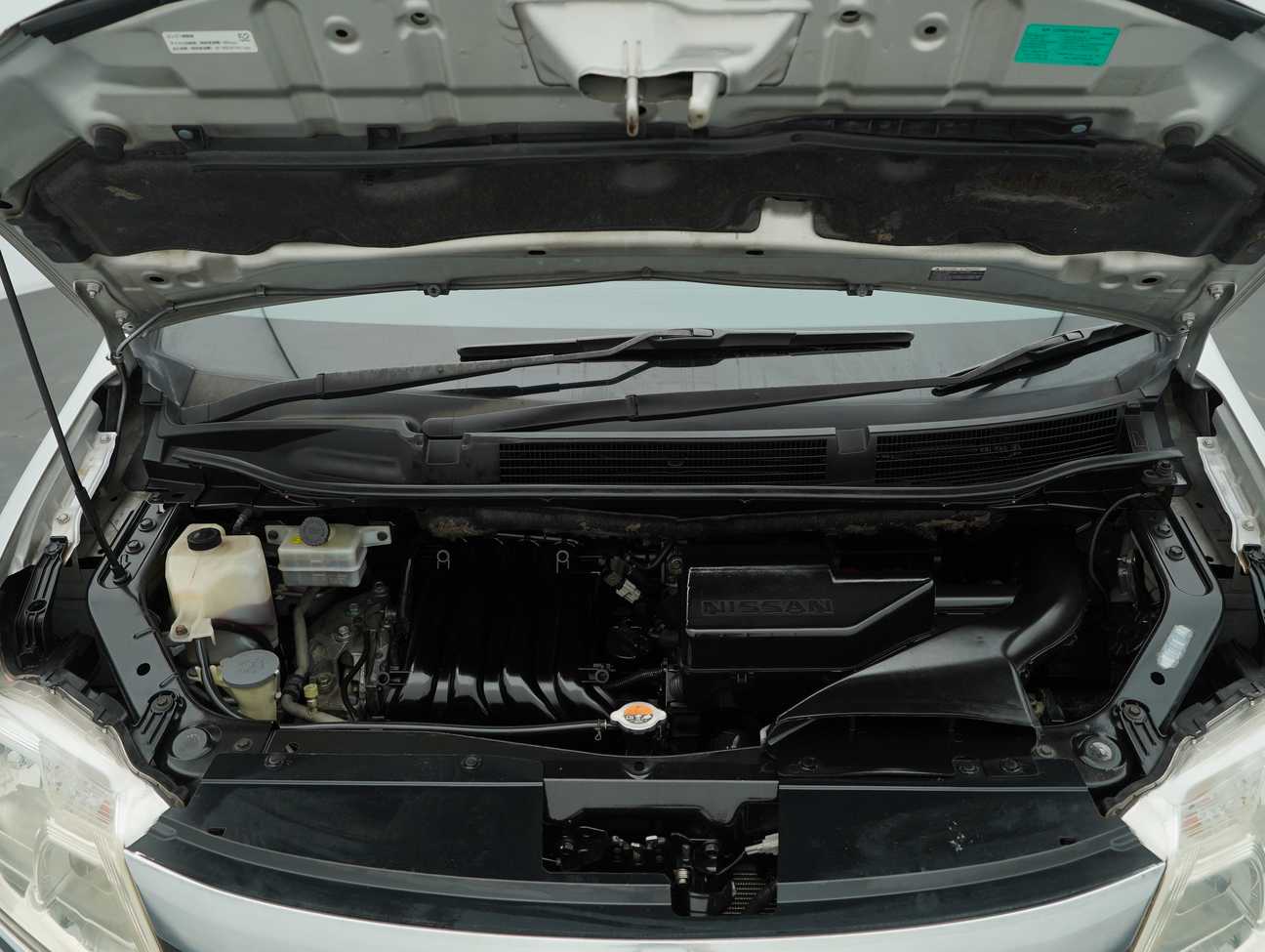 used 2013 Nissan Serena S-Hybrid High-Way Star 2.0