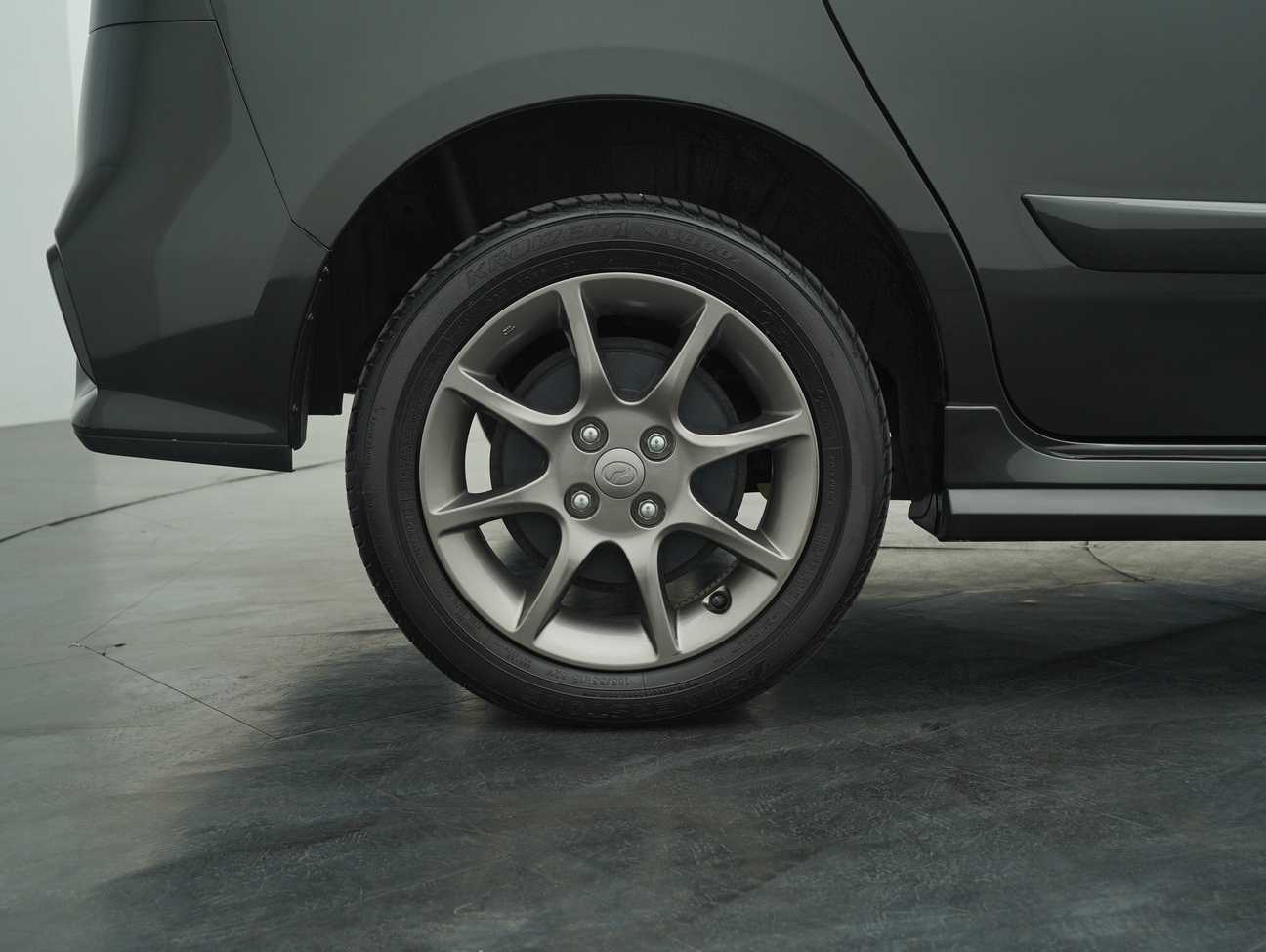 terpakai 2021 Perodua Alza Advance 1.5