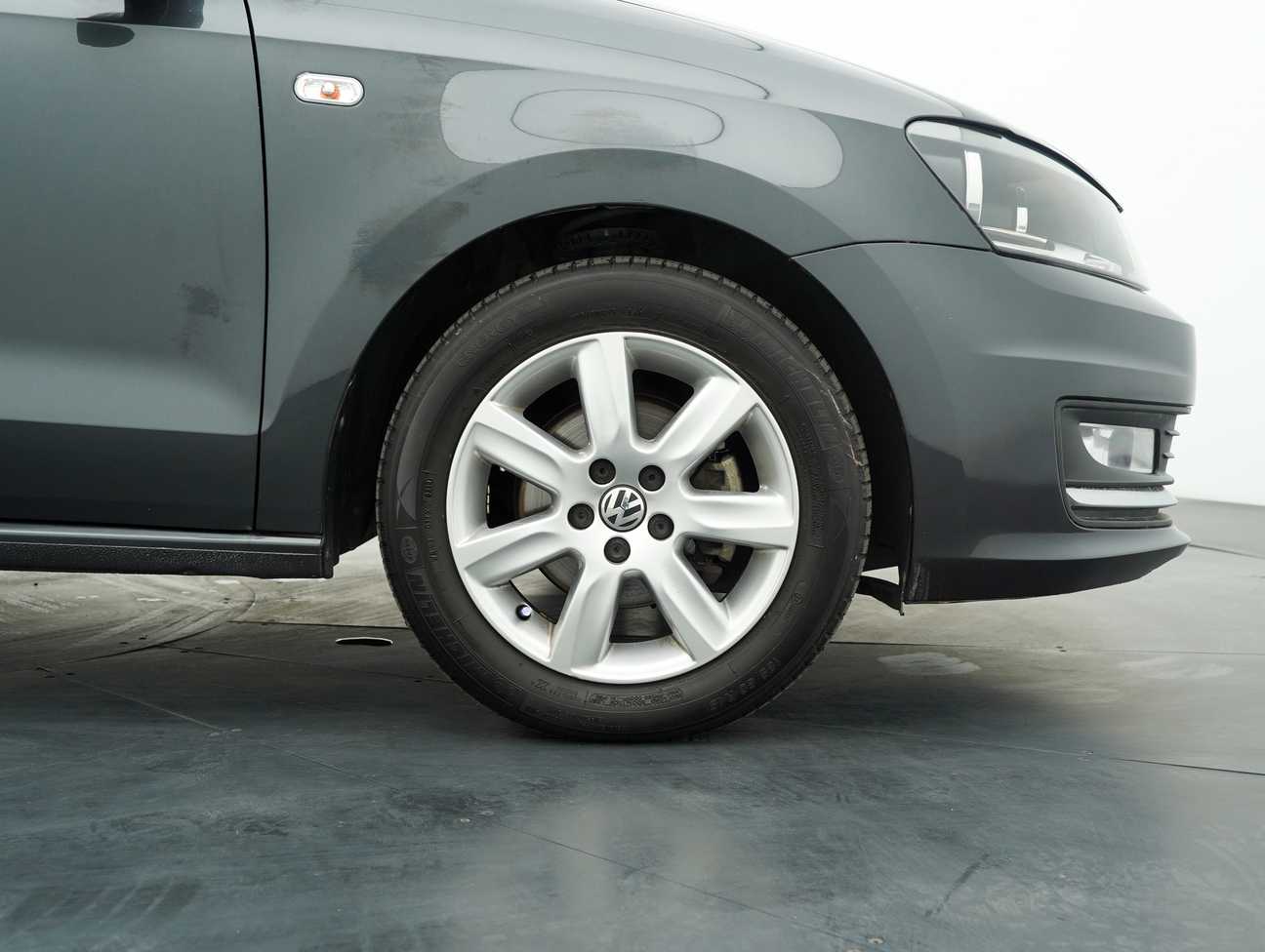 terpakai 2016 Volkswagen VENTO  1.6