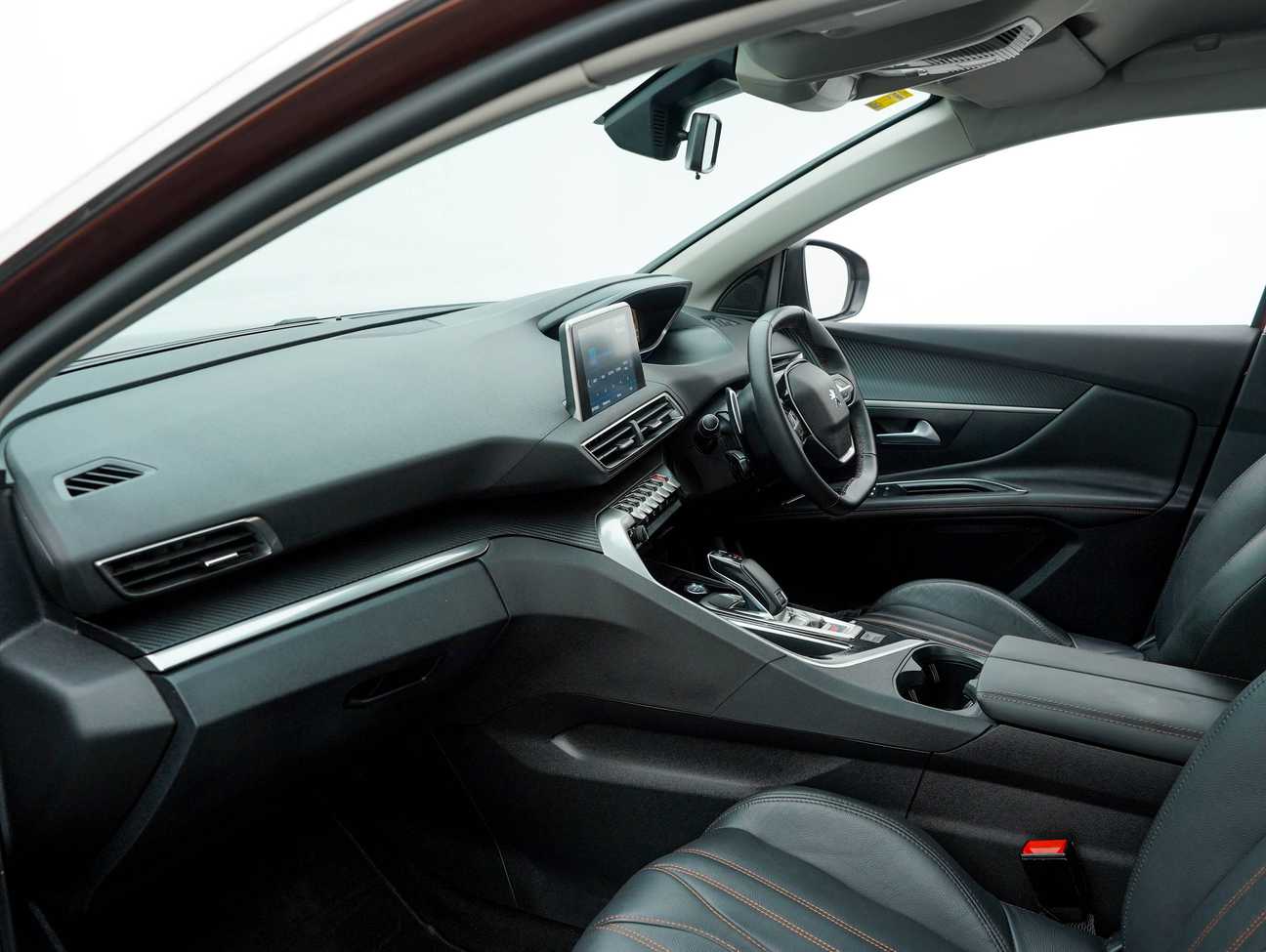 terpakai 2019 Peugeot 3008 THP Active 1.6