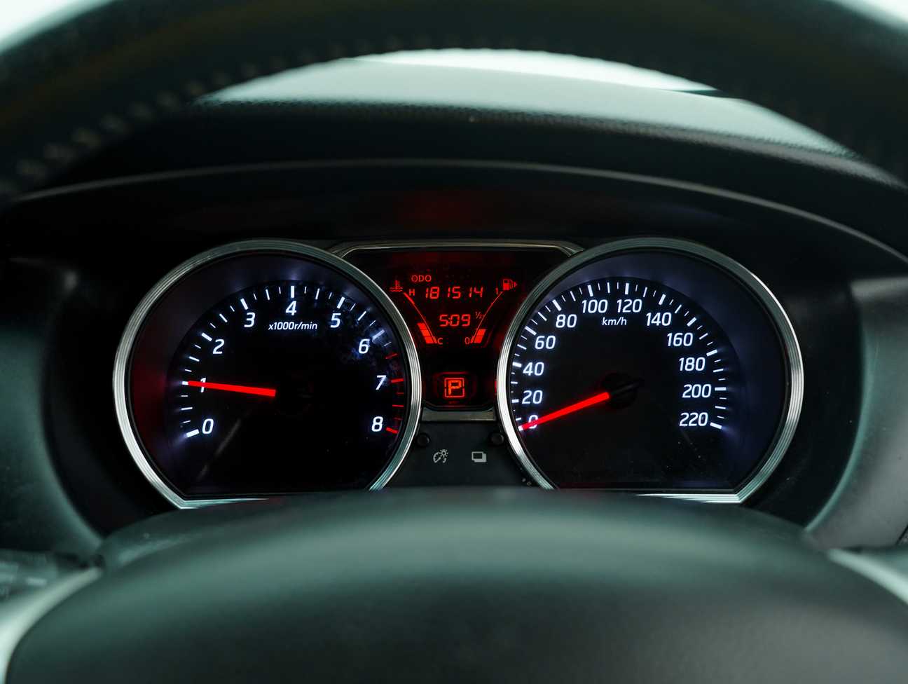terpakai 2014 Nissan Grand Livina Comfort 1.8