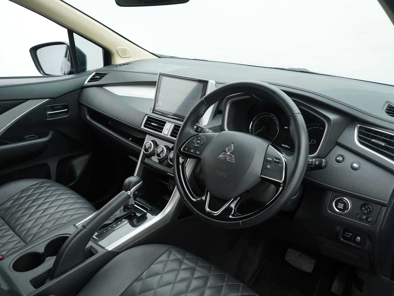 terpakai 2023 Mitsubishi Xpander  1.5