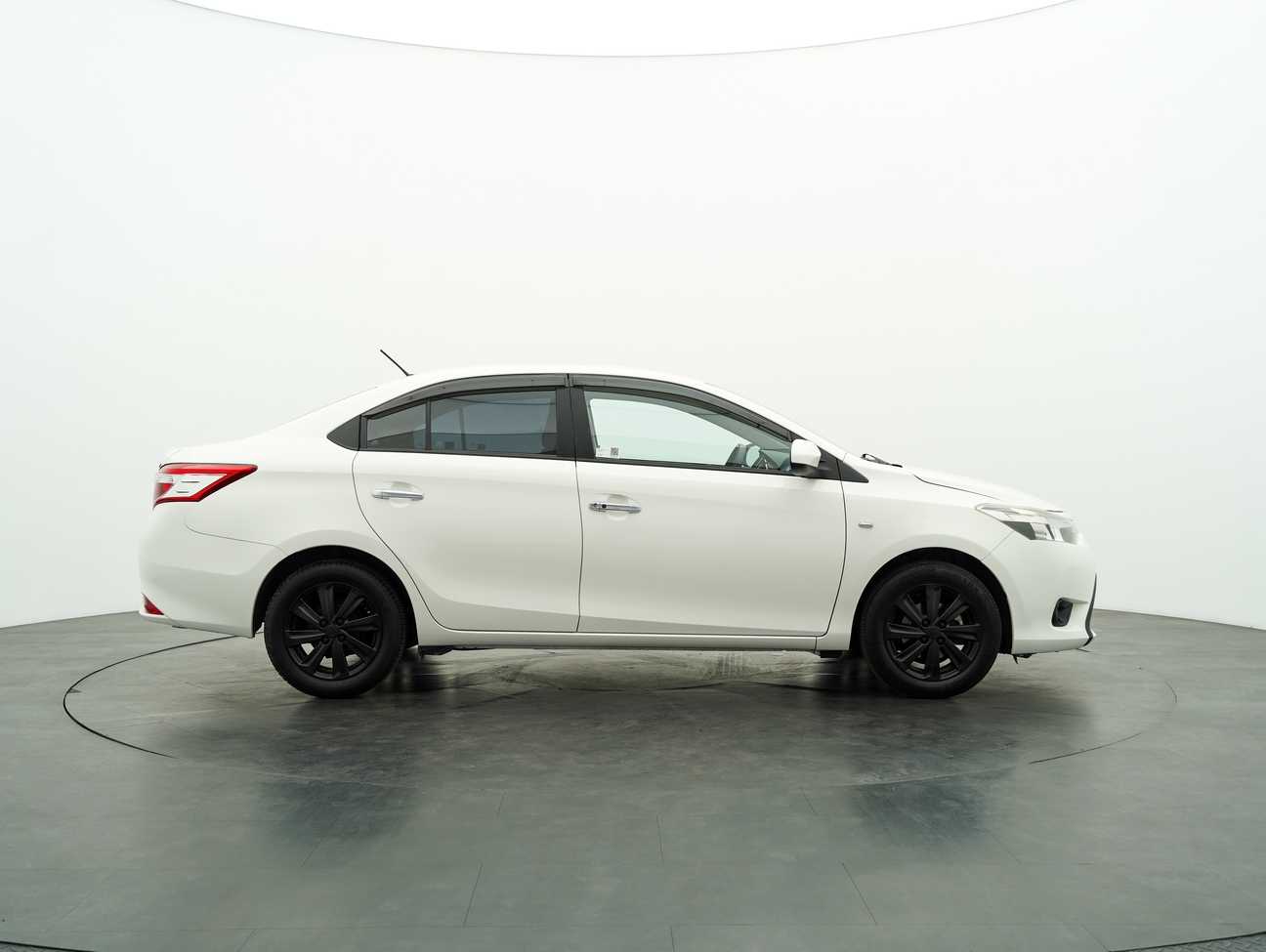 used 2015 Toyota Vios J 1.5